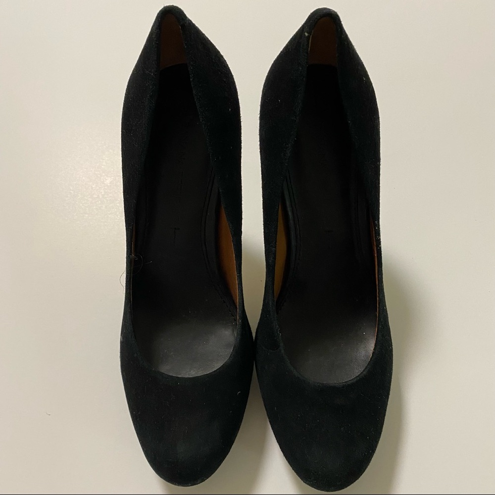 BR Kristen Suede Platform Pumps